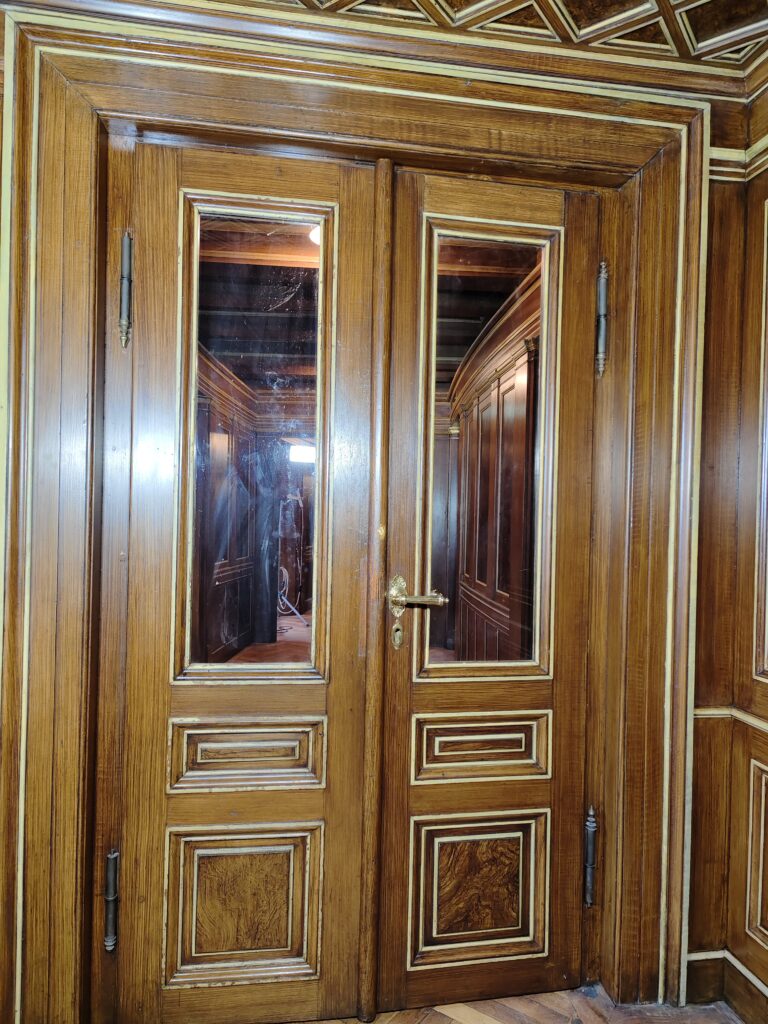 Restaurierung Parlament Wien Holzimitation